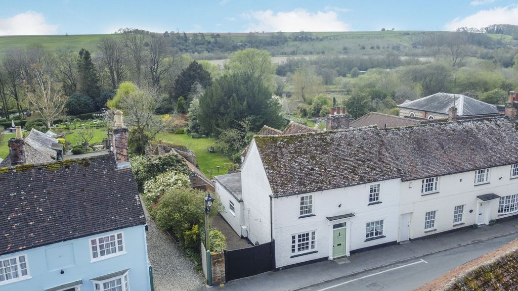 Property photo 1 of 33