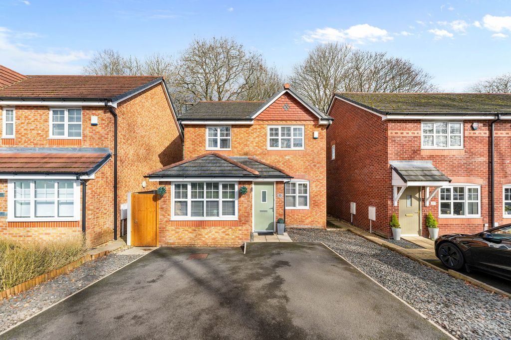 Property photo 1 of 24