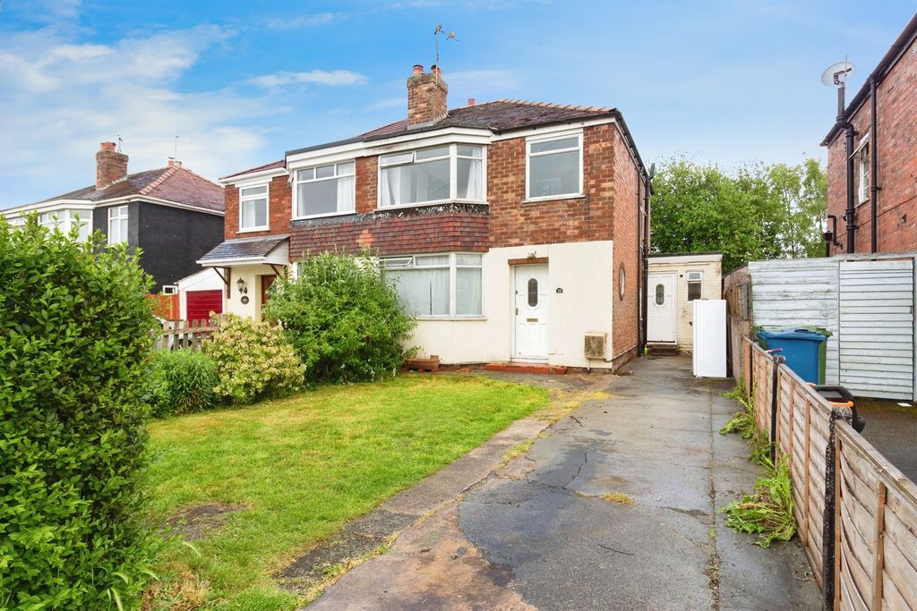 Property photo 1 of 17