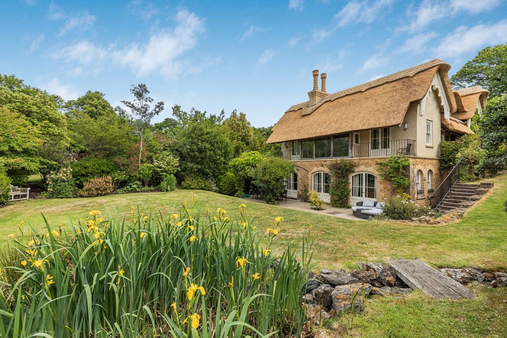 Property photo 1 of 21