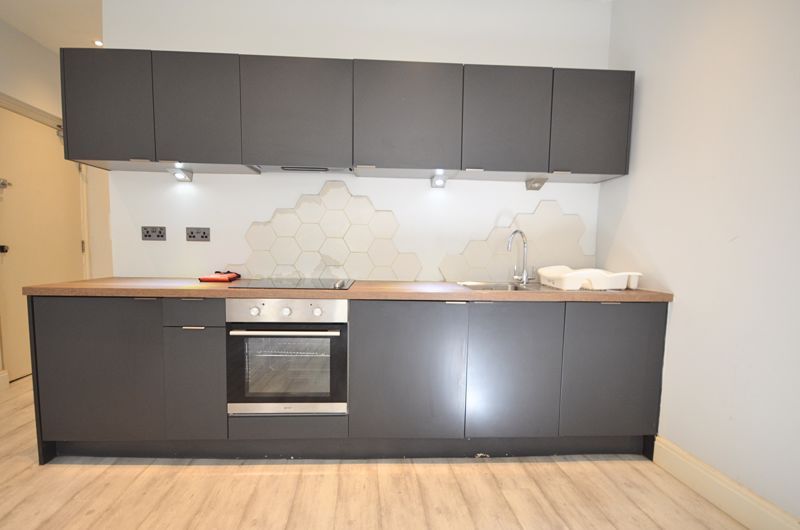 Property photo 3 of 6 Photo 4