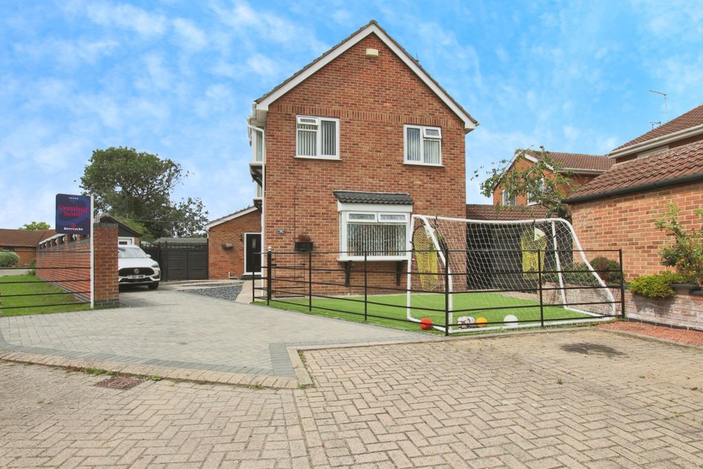 Property photo 1 of 17 4386890