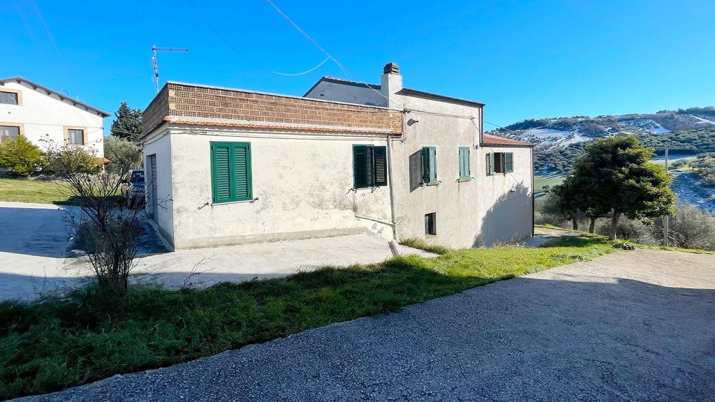 Property photo 1 of 47