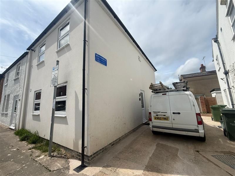 Property photo 1 of 1
