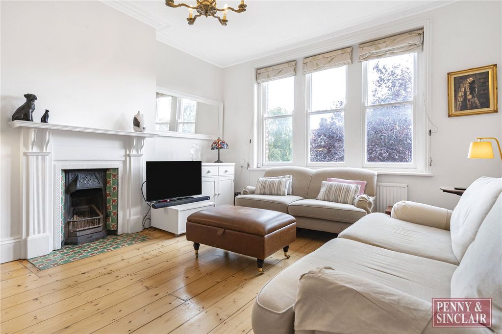 Property photo 1 of 11 Picture No. 23