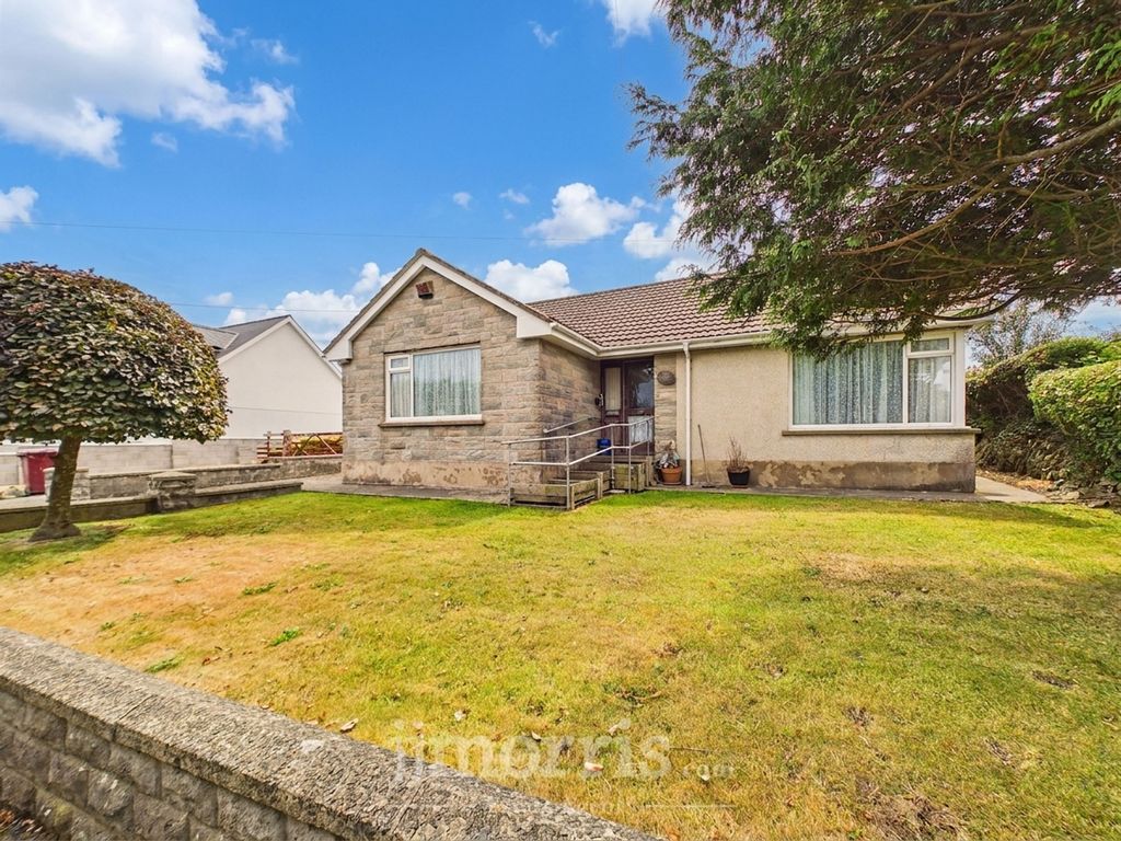 Property photo 2 of 30