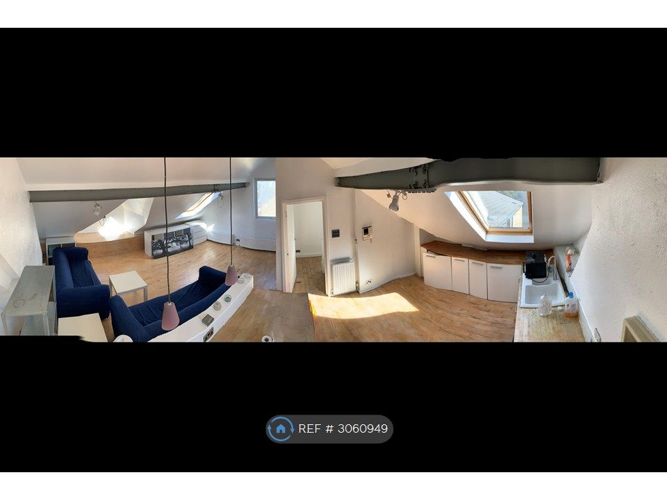 Property photo 2 of 13 Open Plan Lounge
