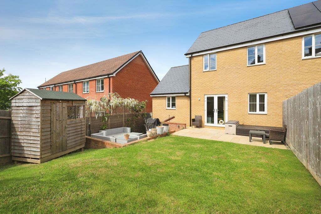 Additional image 6 of 5 bed town house for saleMillennium Way, Heathfield, East Sussex TN21