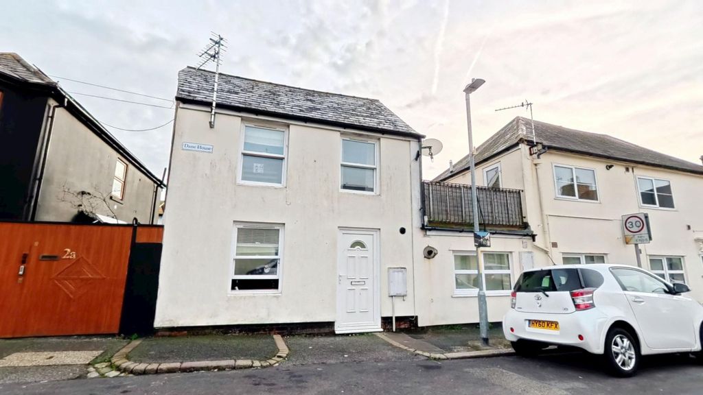 Property photo 1 of 16