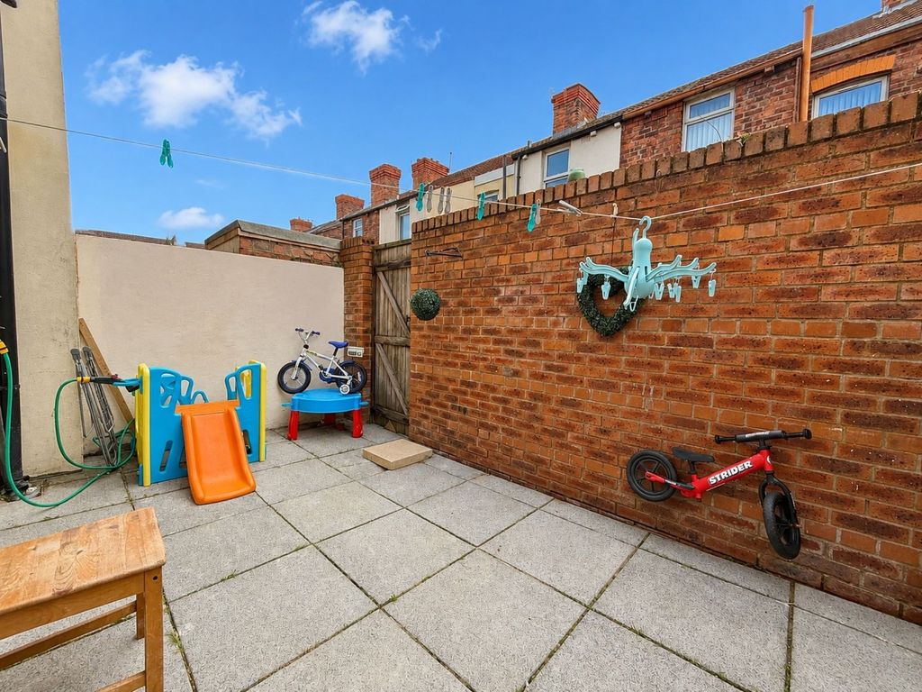 Property photo 3 of 14