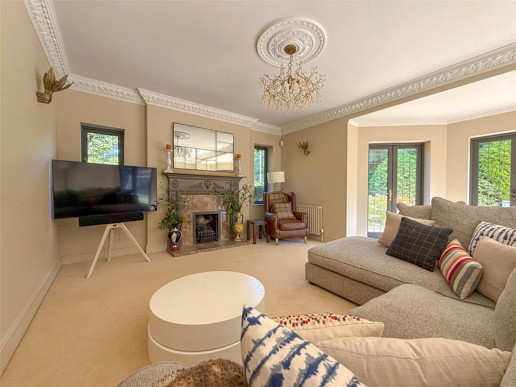 Property photo 3 of 28 Picture No. 30