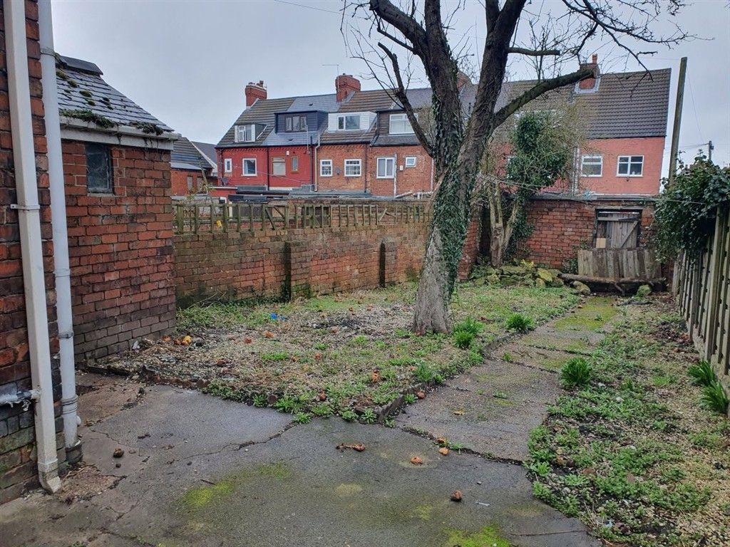 Property photo 3 of 6