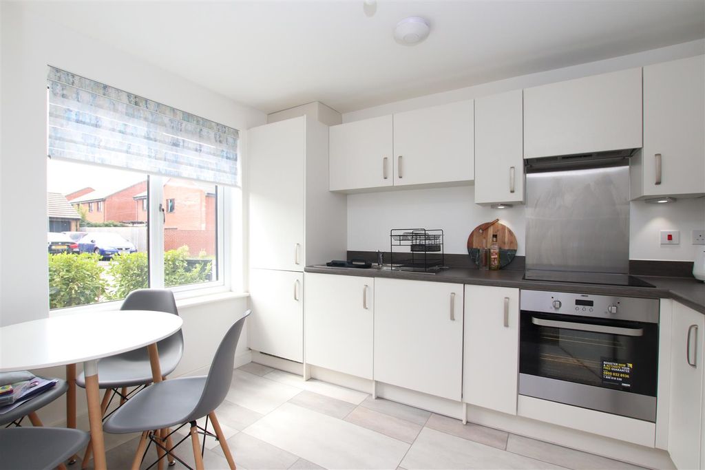 Property photo 2 of 10 Kitchen Diner.Jpg