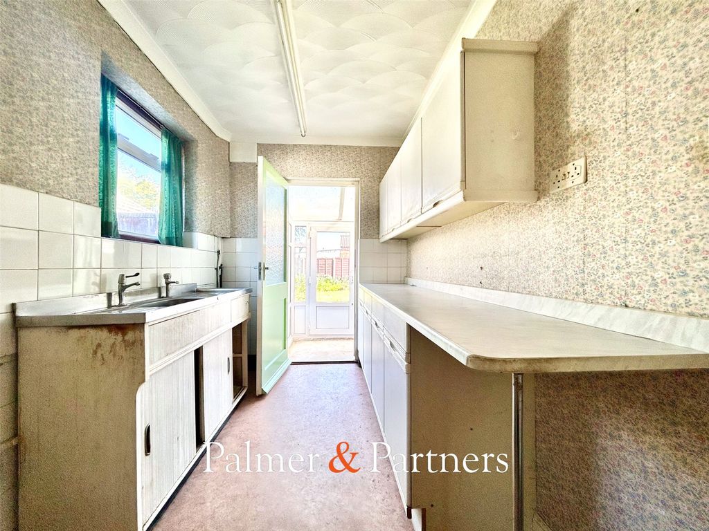 Property photo 3 of 10 Picture No. 06