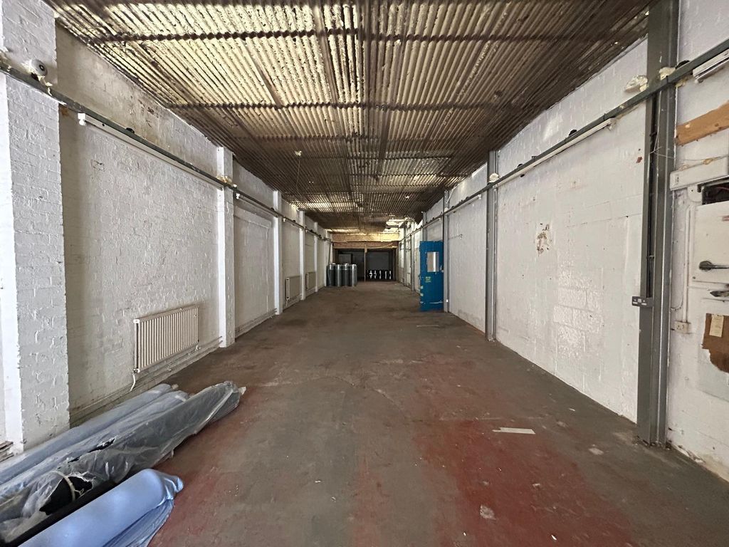 Property photo 2 of 4