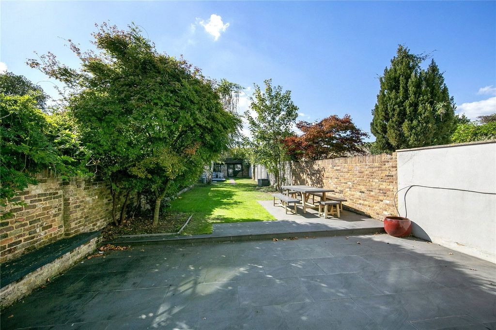 Property photo 3 of 23 Picture No. 70