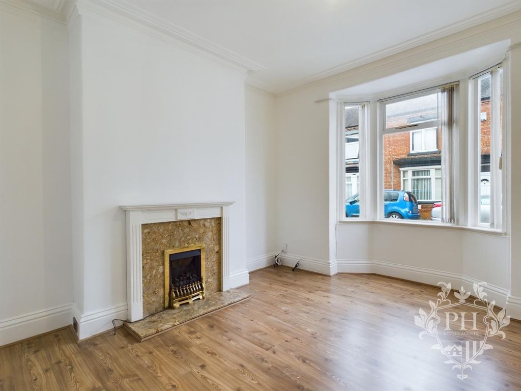 Property photo 2 of 10 Cam01415G0-Pr0366-Still002.Jpg