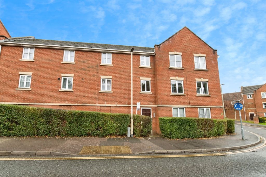 Property photo 1 of 17