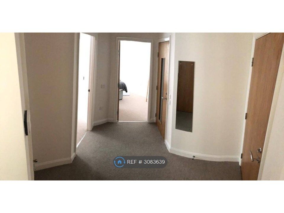 Property photo 3 of 12 Hallway