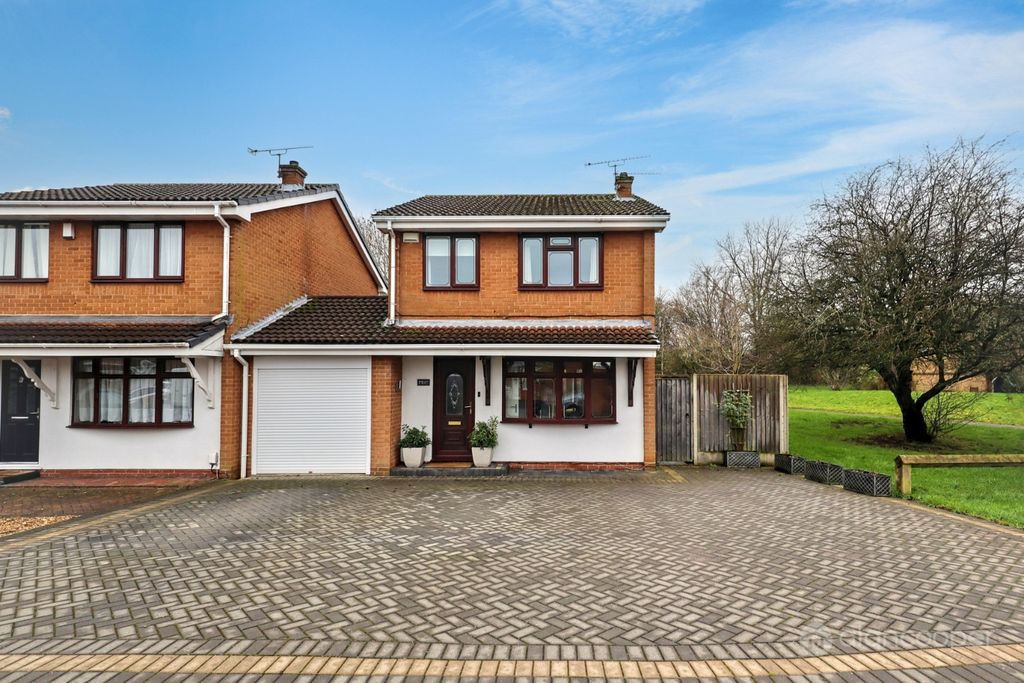 Property photo 1 of 28 4850141