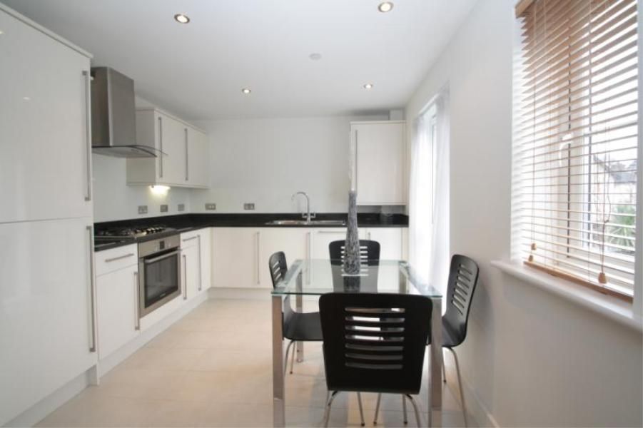 Property photo 2 of 5