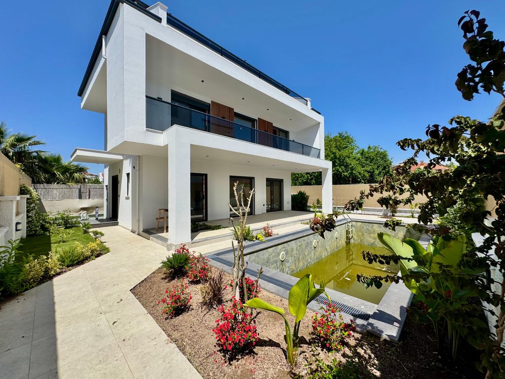 Property photo 1 of 19 Superior Detached Fethiye Property For Sale - Main View Of The Villa With Private Pool