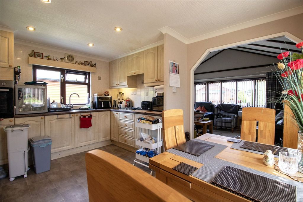 Property photo 2 of 11 Picture No. 05