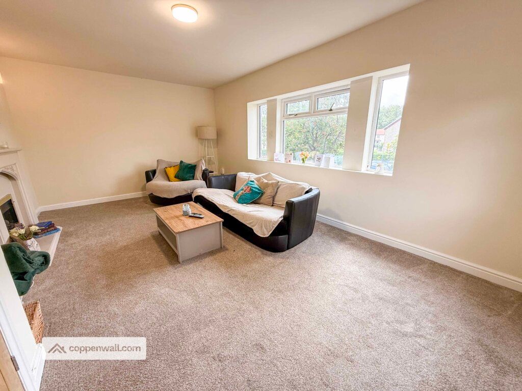 Property photo 2 of 25