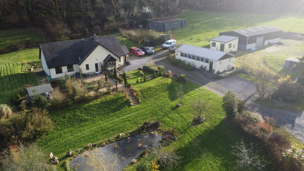 Property photo 1 of 23