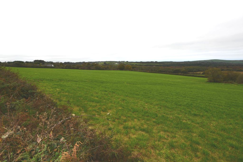 Property photo 3 of 5