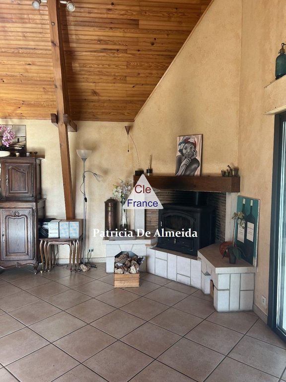 Property photo 3 of 4