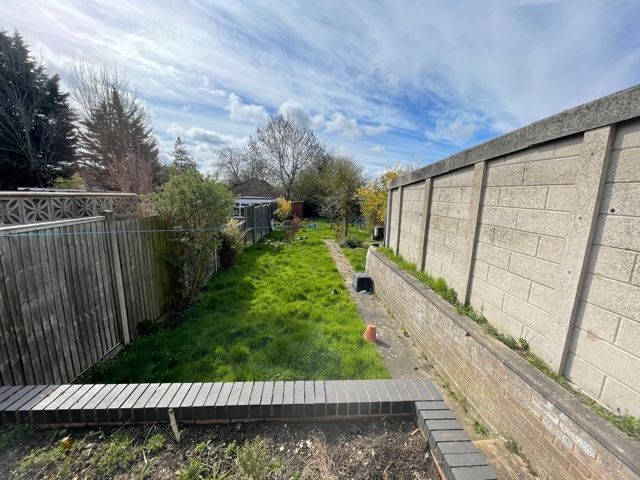 Additional image 14 of 3 bed semi-detached house to rentStockingstone Road, Luton LU2