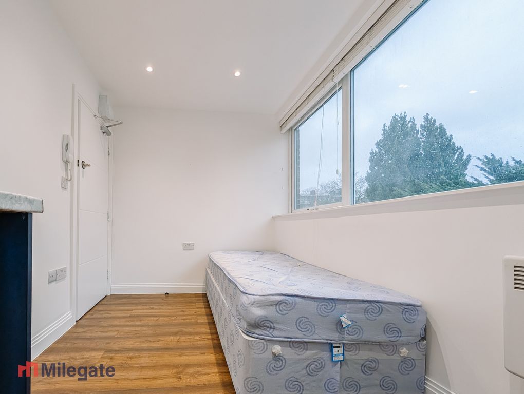 Property photo 2 of 4 Photo 2