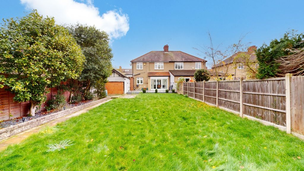 Property photo 2 of 20 4642484