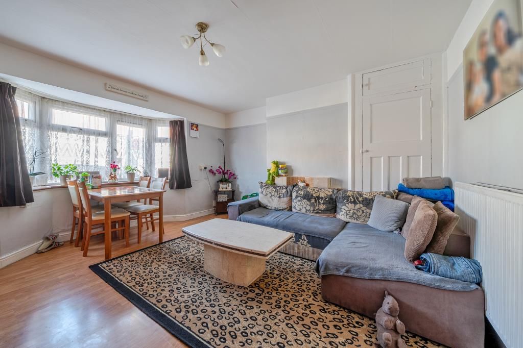 Property photo 2 of 14 Living Area