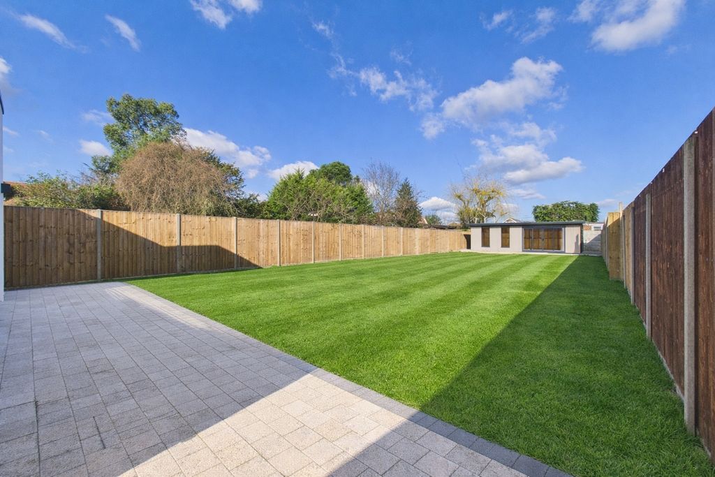 Property photo 3 of 20 Picture No. 15