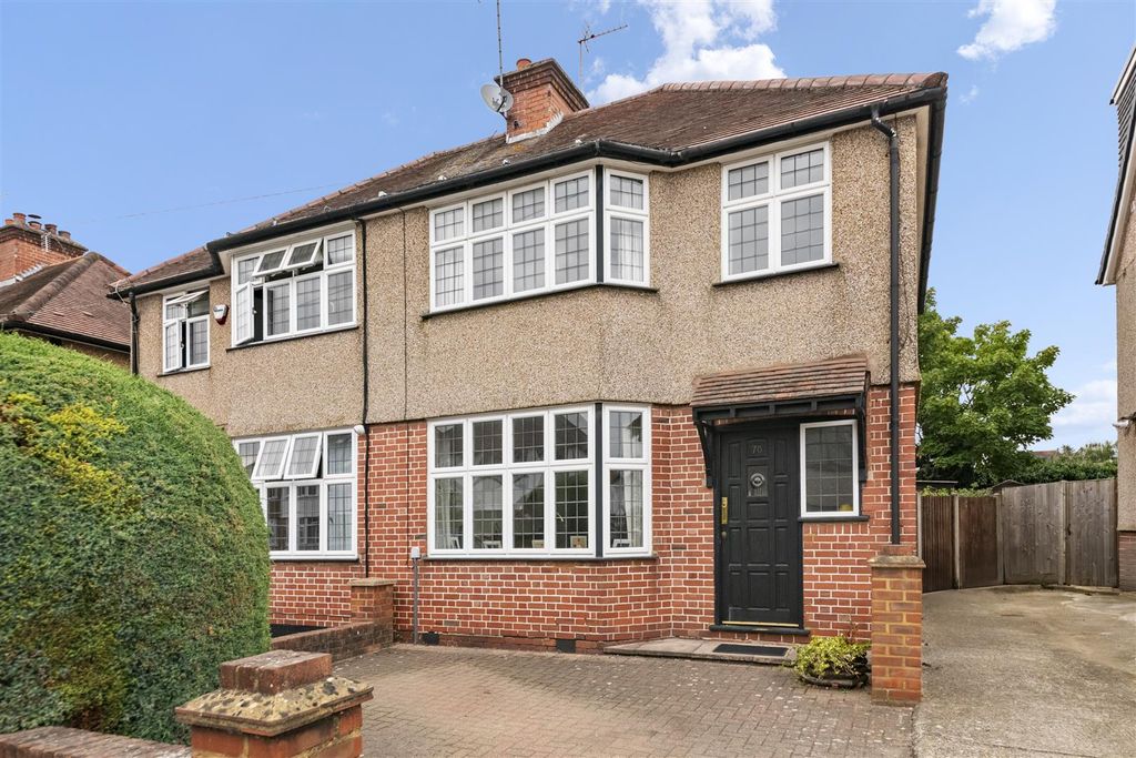 Property photo 1 of 18