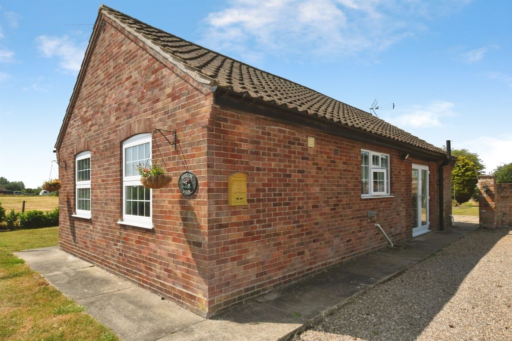 Property photo 1 of 21