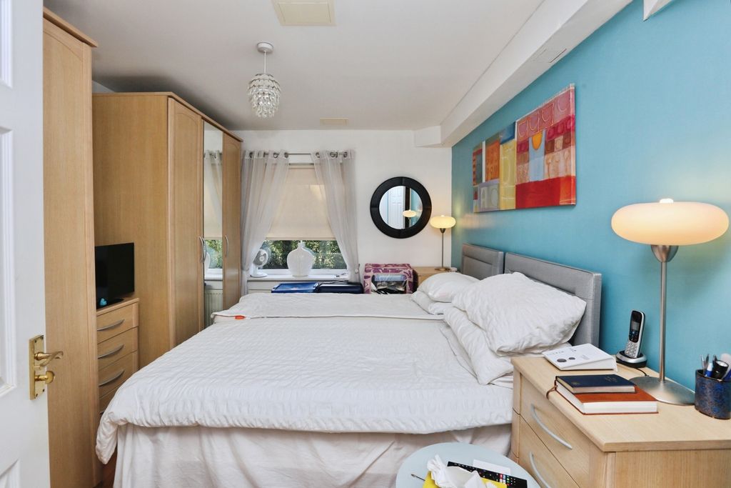 Property photo 3 of 12 Pbox-Img.Jpg