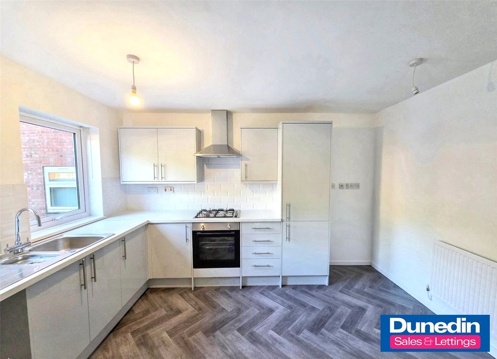 Property photo 2 of 12 Picture No. 02