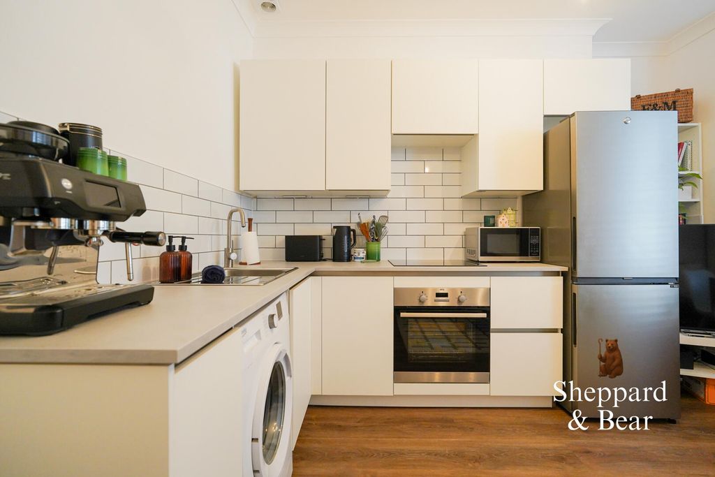 Property photo 2 of 16 Kitchen