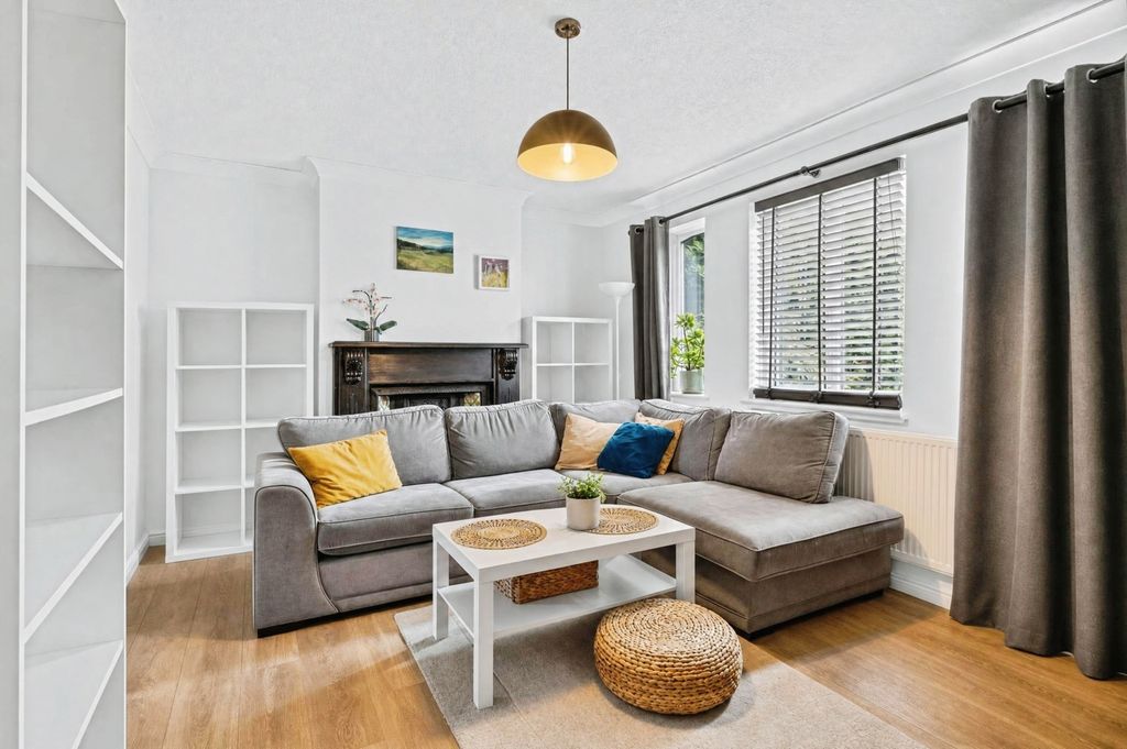 Property photo 2 of 15 Pbox-Img.Jpg