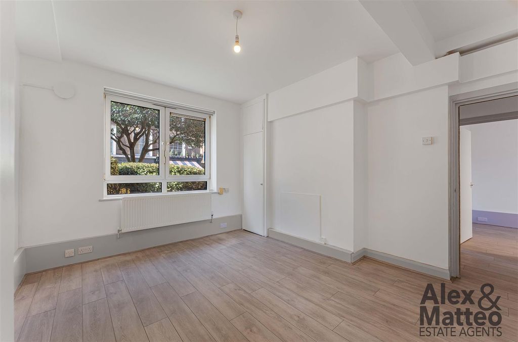 Property photo 3 of 11 Dsc06434.Jpg