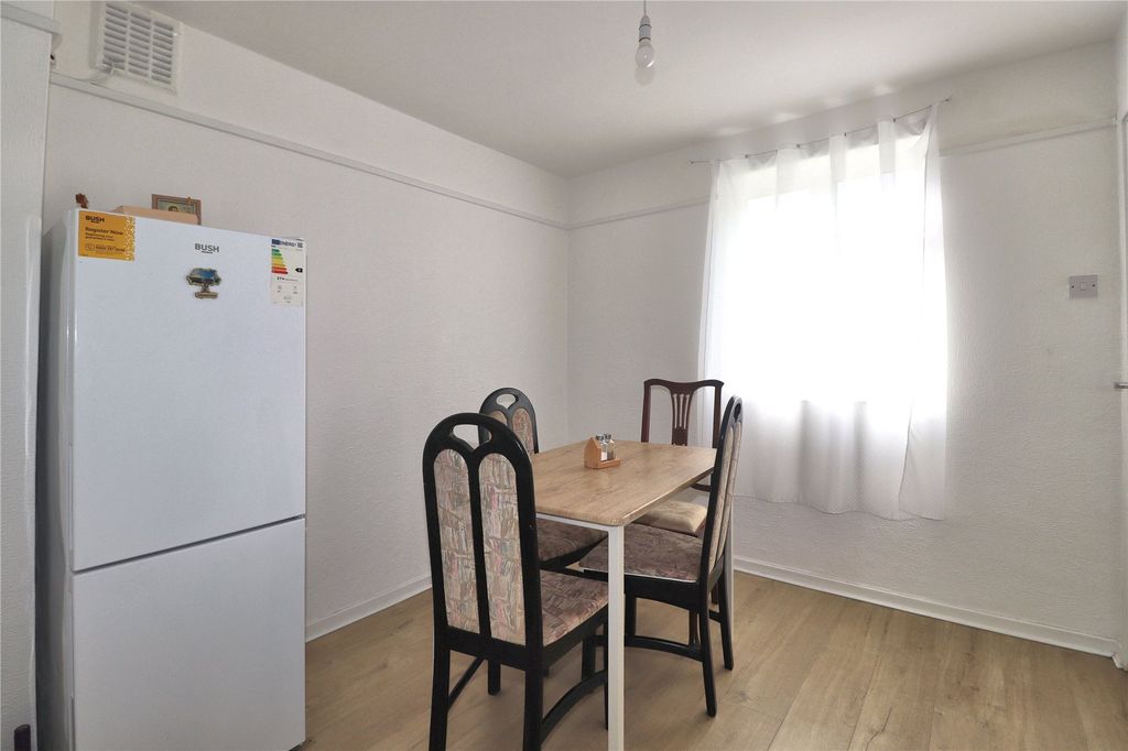 Property photo 3 of 12 Picture No. 51