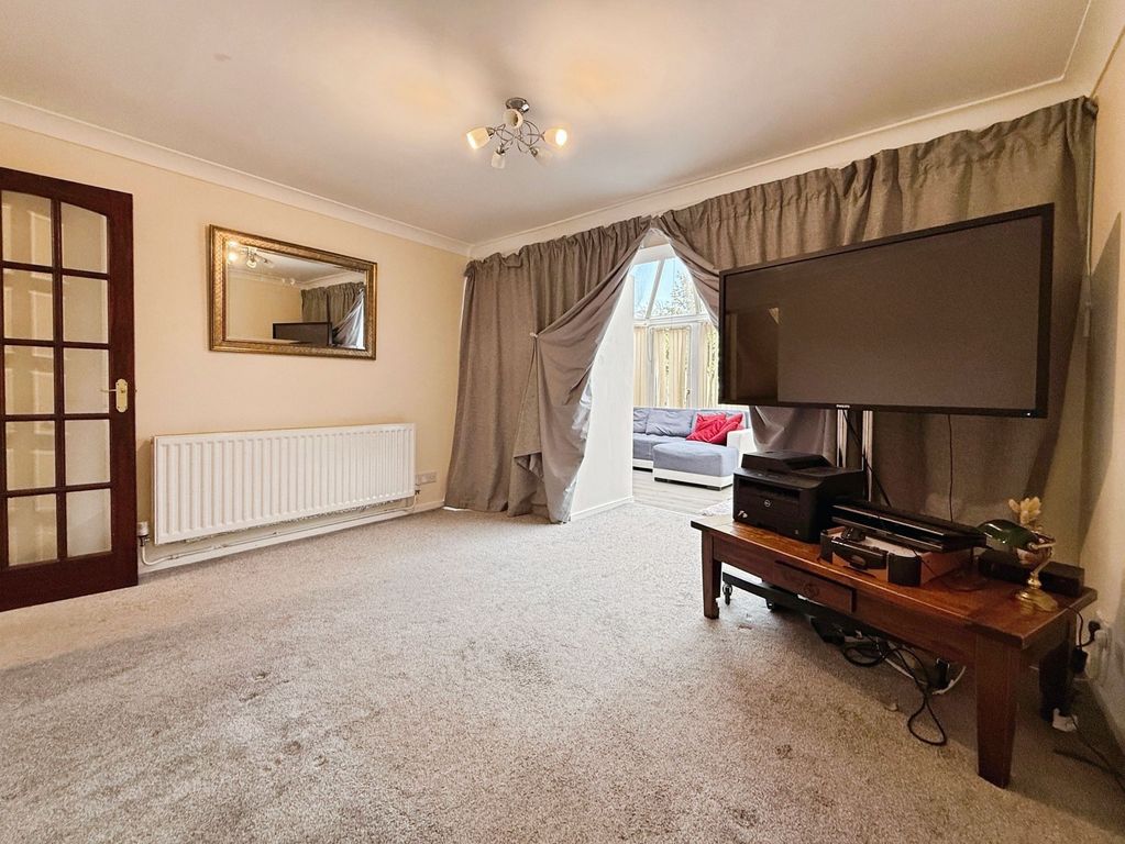 Property photo 3 of 20