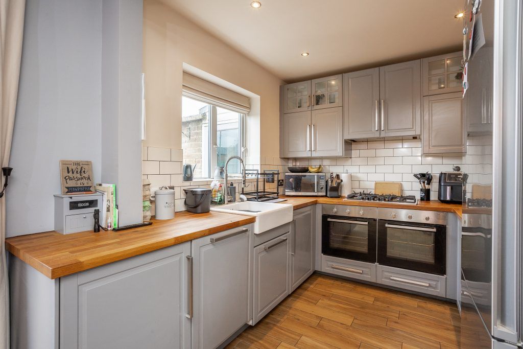 Property photo 2 of 22