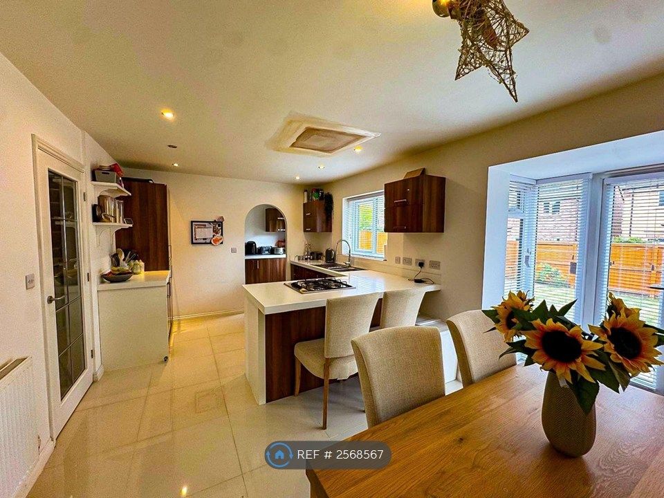 Property photo 2 of 15 Kitchen/Diner