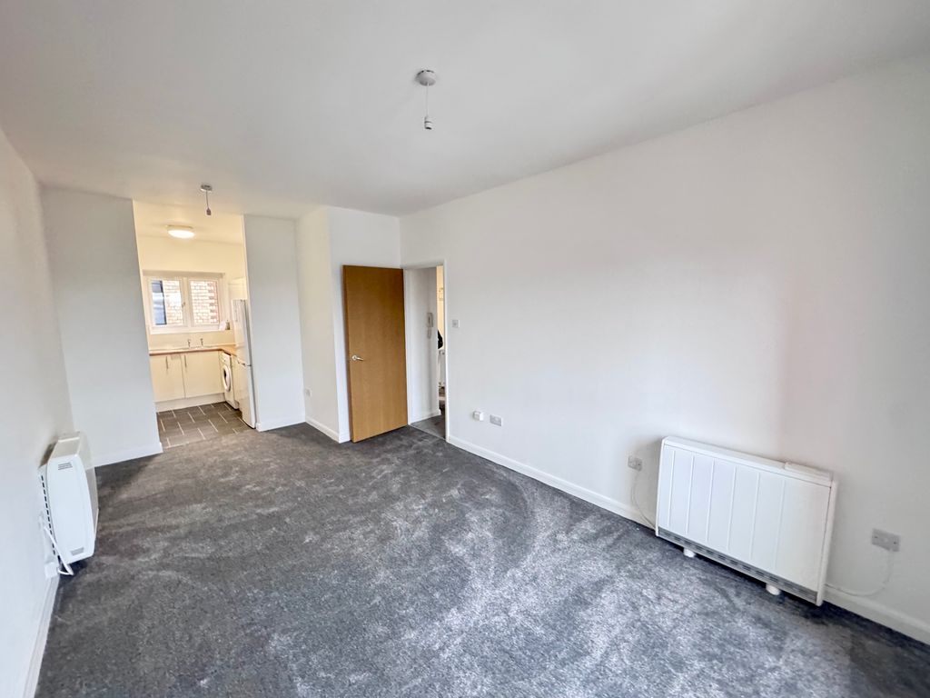 Property photo 2 of 6