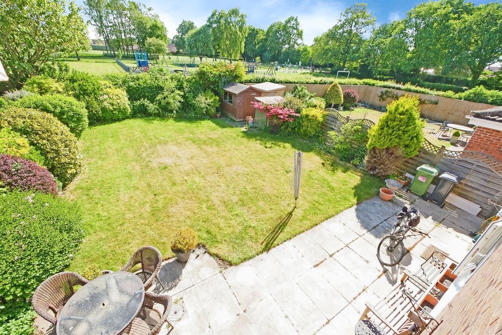 Property photo 3 of 20
