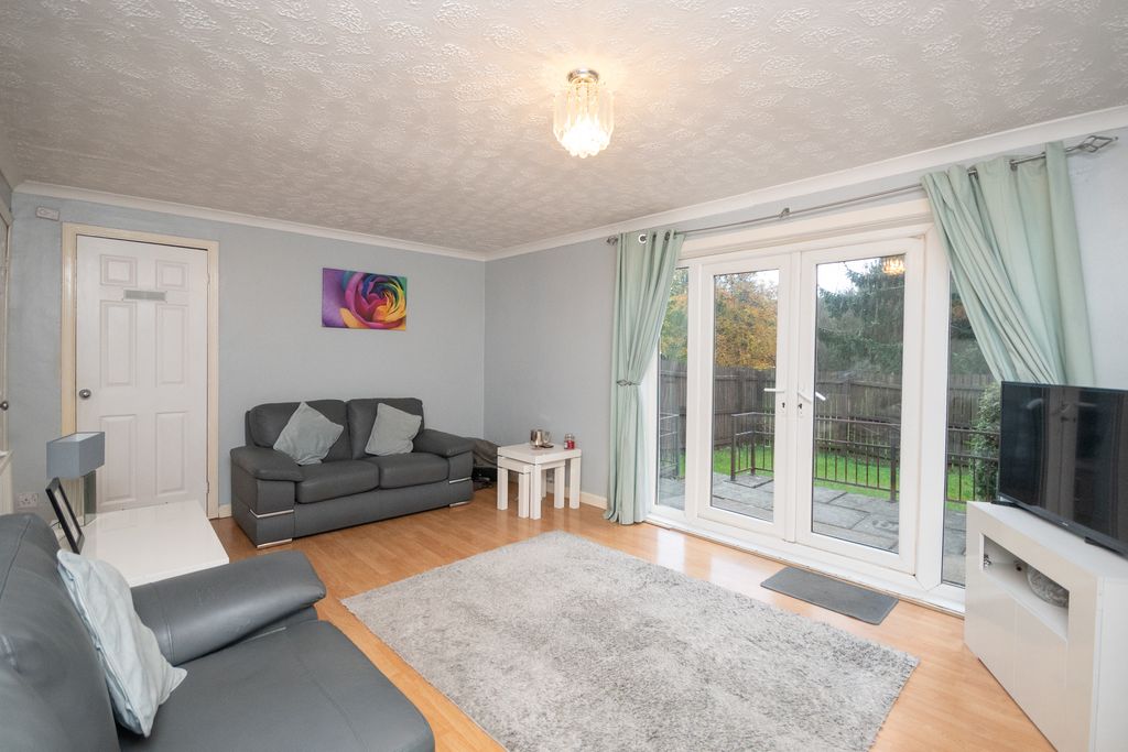 Property photo 3 of 12 Loungeq